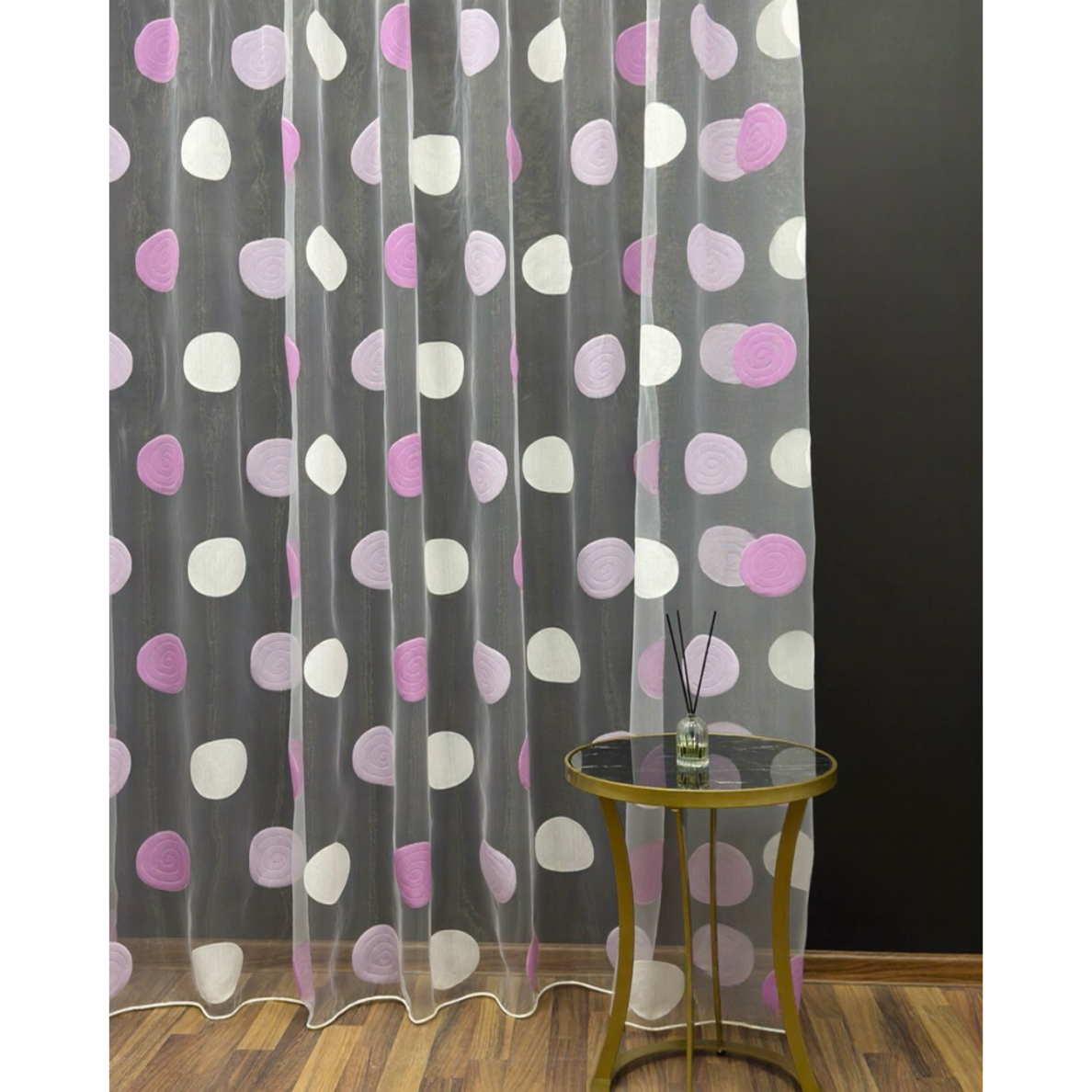 Dieninių užuolaidų audinys