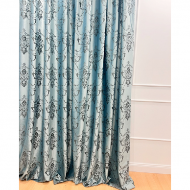 Naktinių užuolaidų audinys barchatas French Velvet Madlena