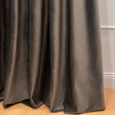 Naktinių užuolaidų audinys, barchatas FRENCH VELVET-V950 2 Naktinių užuolaidų audinys, barchatas FRENCH VELVET-V950 2