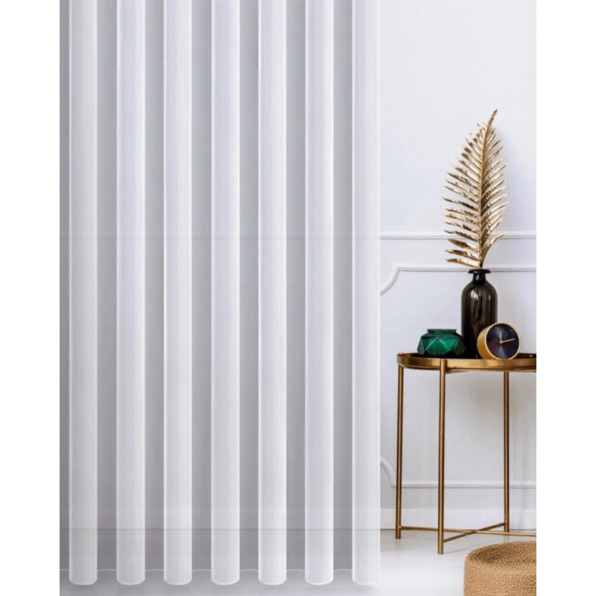 Pasiūta dieninė užuolaida